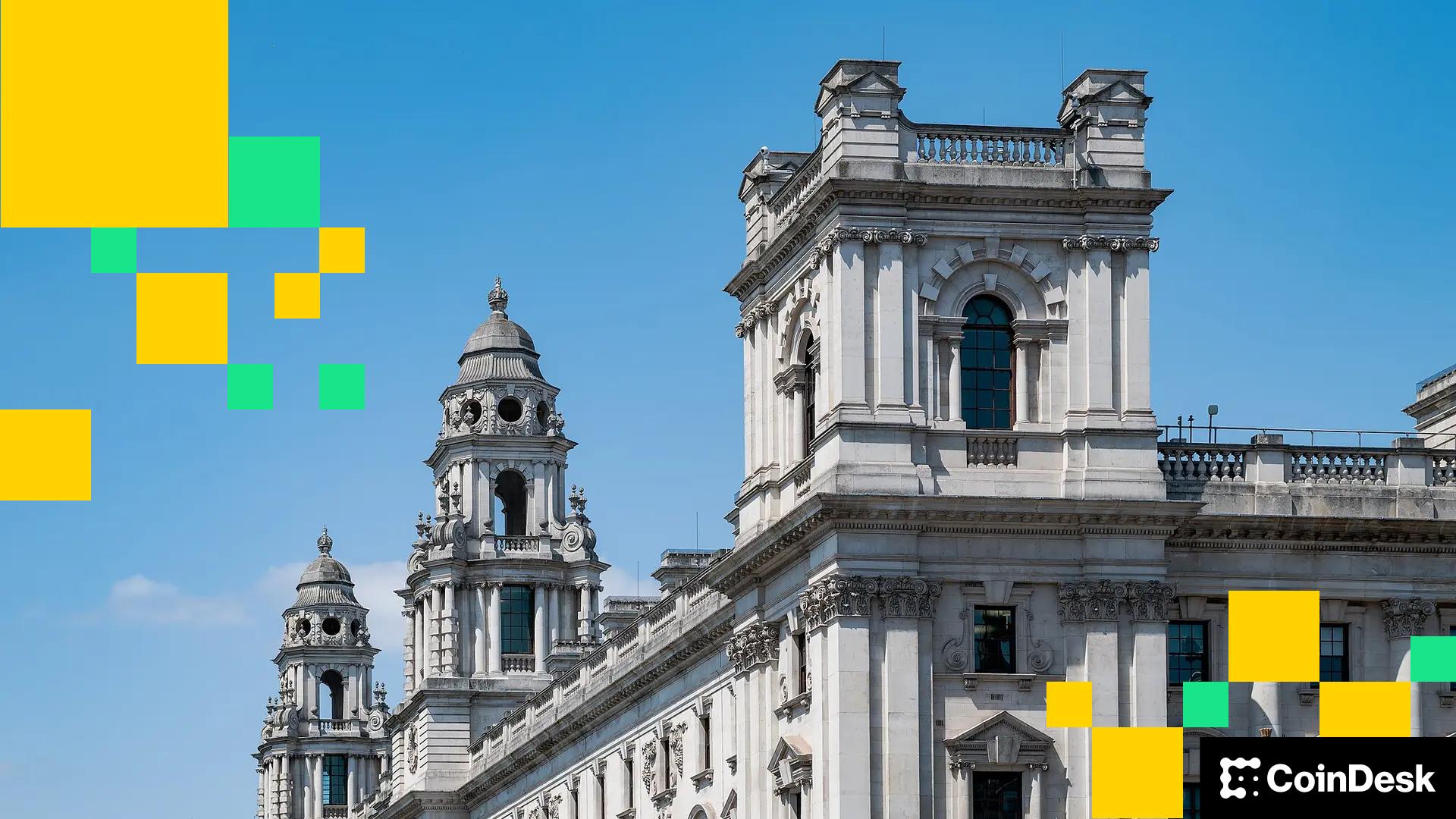 The UK government says banks need to stop blocking crypto firms if the country wants to become a digital hub image